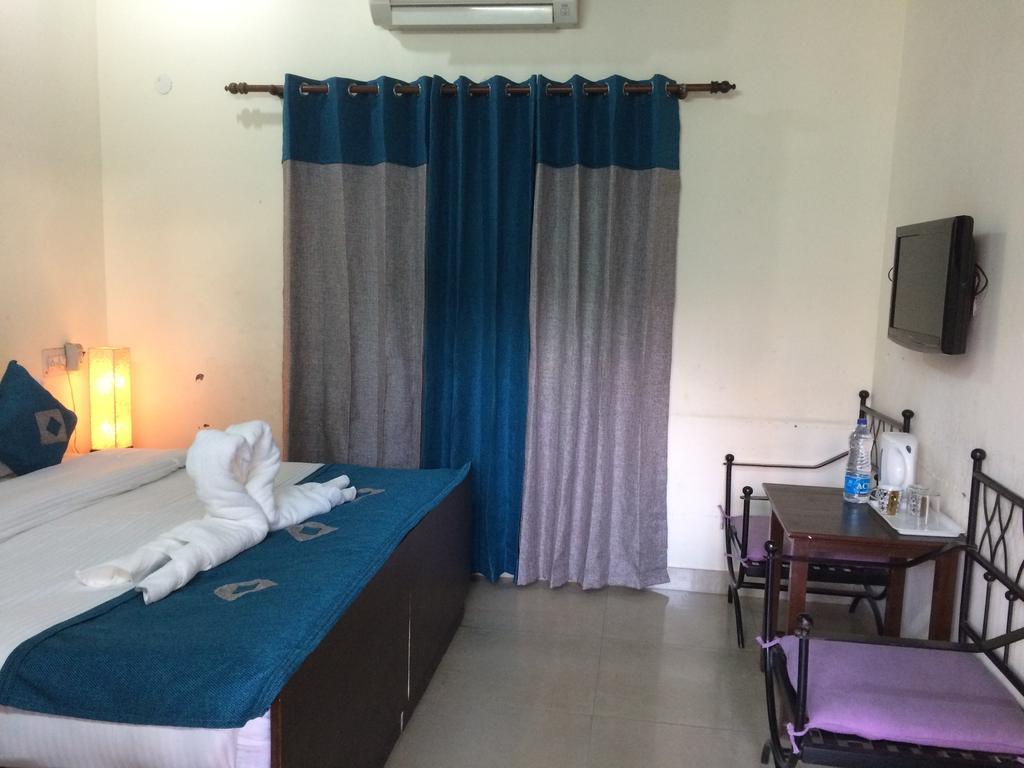 Hotel Sukhsadan 데라둔 객실 사진