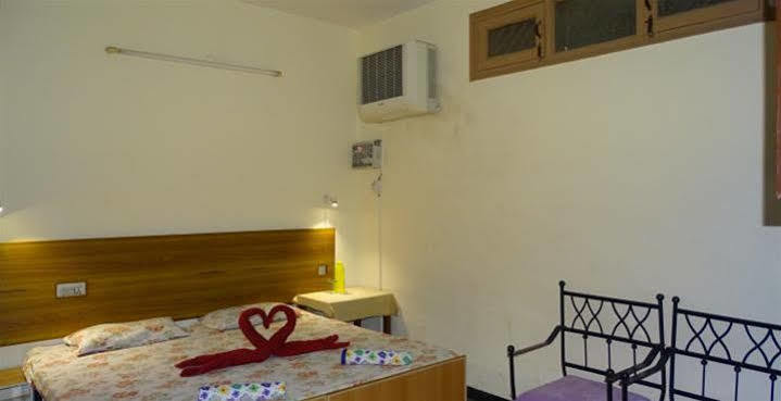 Hotel Sukhsadan 데라둔 외부 사진